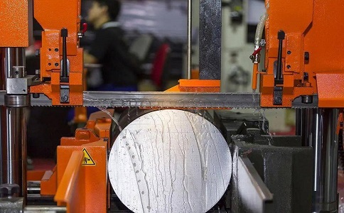 汉阳立式金属带锯床切削出现跑带故障解决方法! 汉阳立式金属带锯床切削出现跑带故障解决方法!